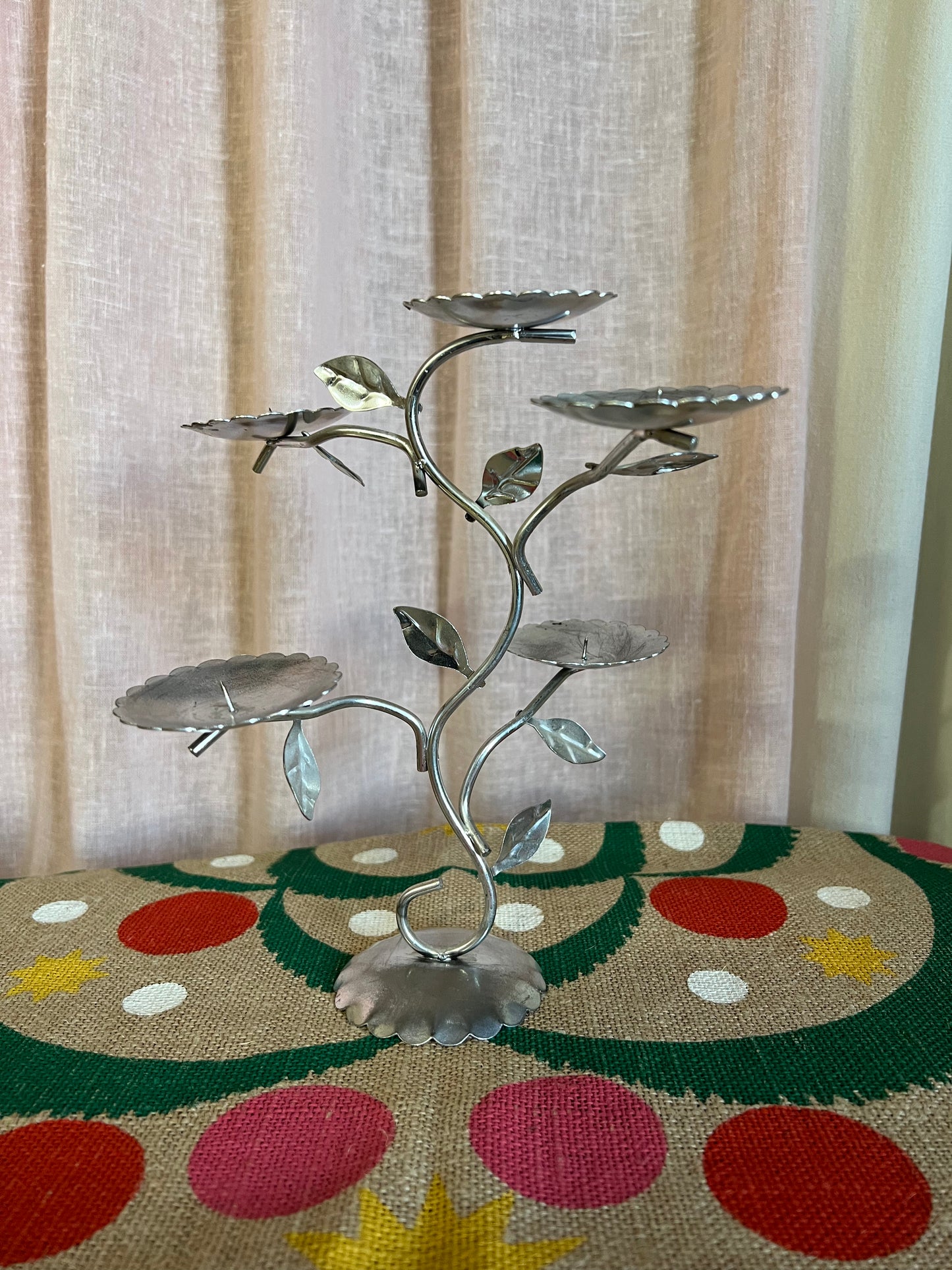 Finaste stumpljusstaken med blad