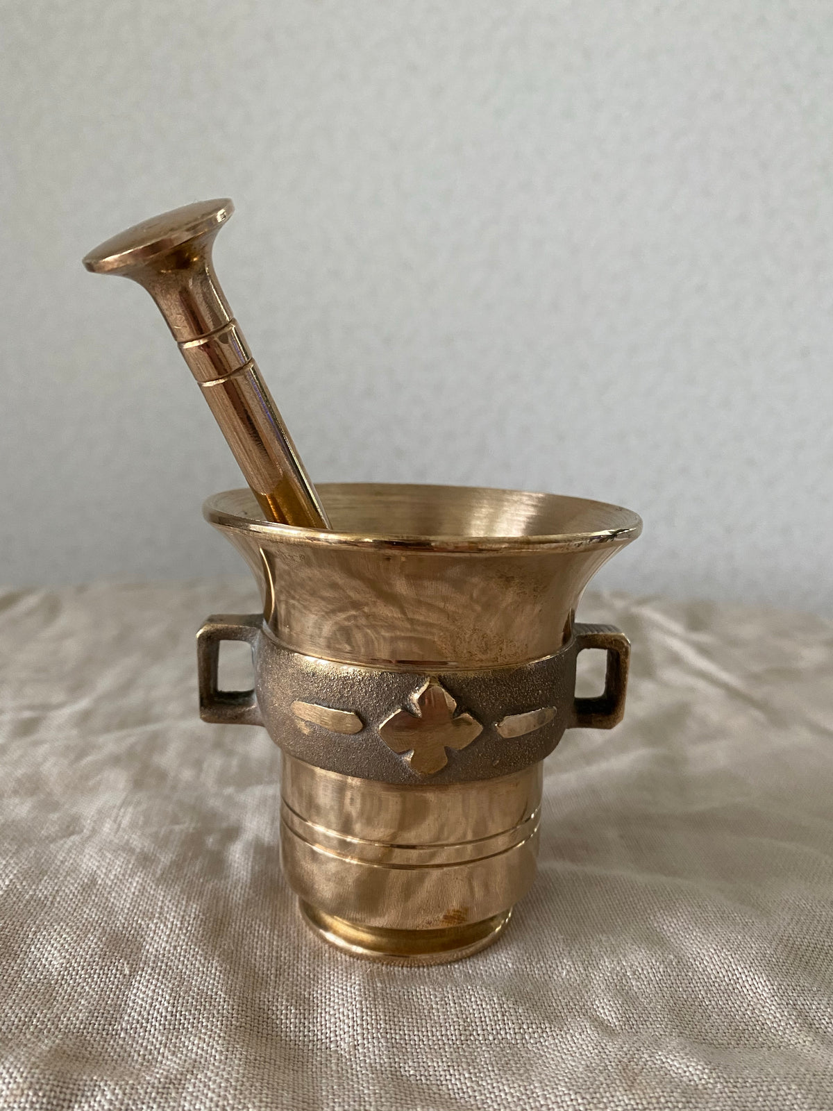 Mortel i mässing