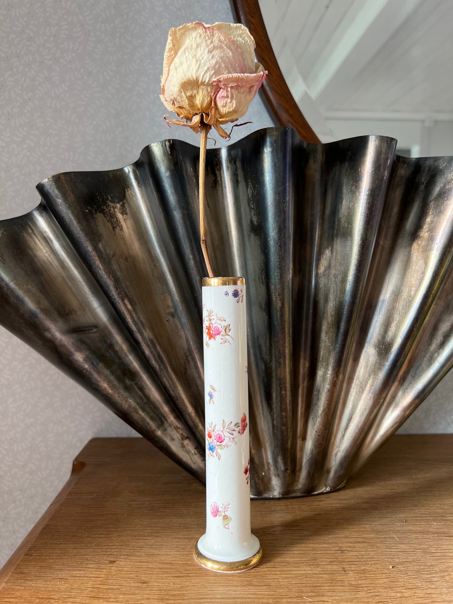 Hög vas med blommor - Rörstrand