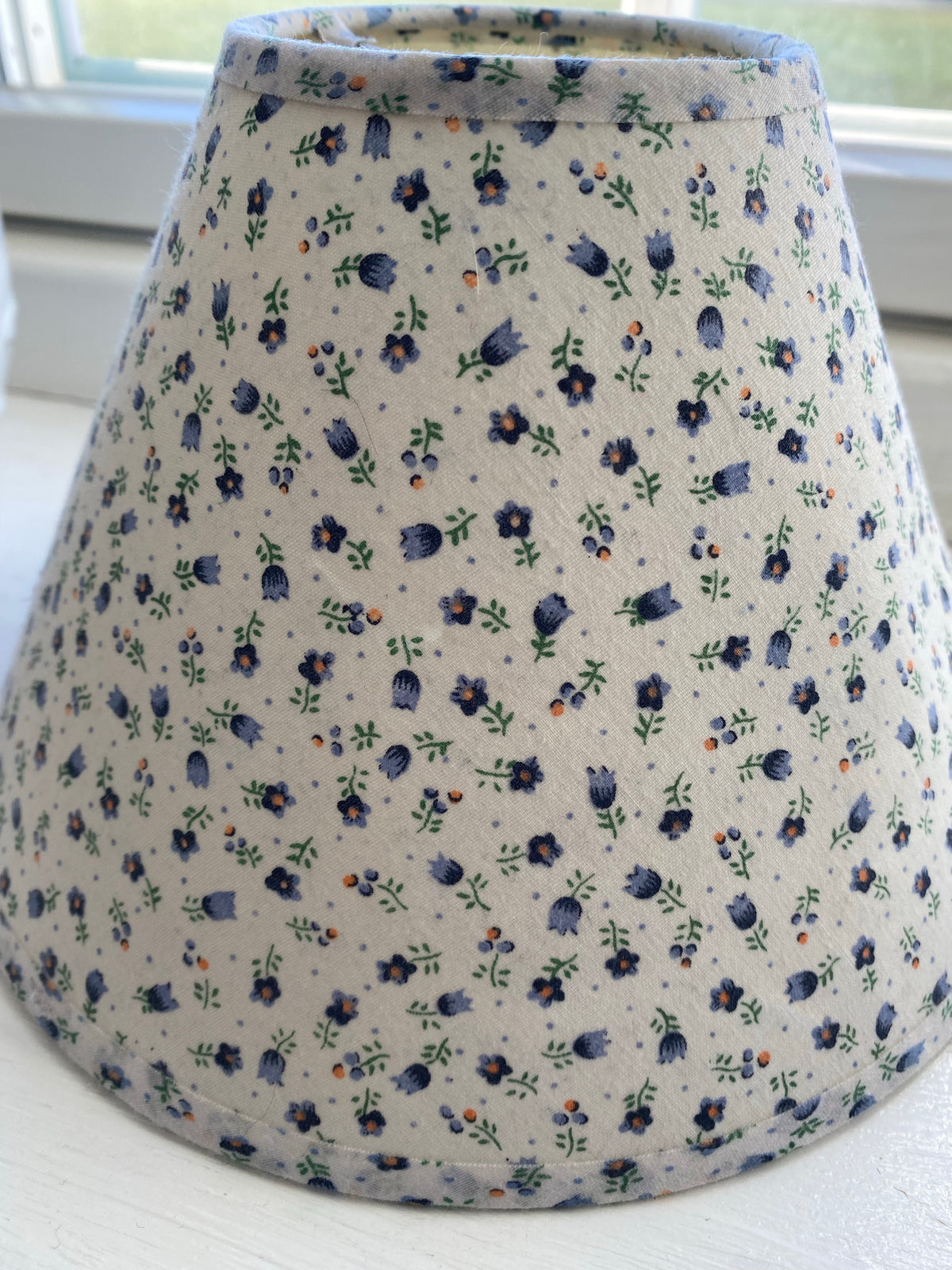 Två bedårande lampskärmar - flores