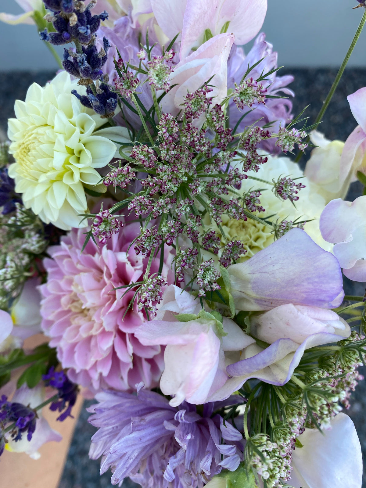 Blomstermorot i ljusrosa nyanser
