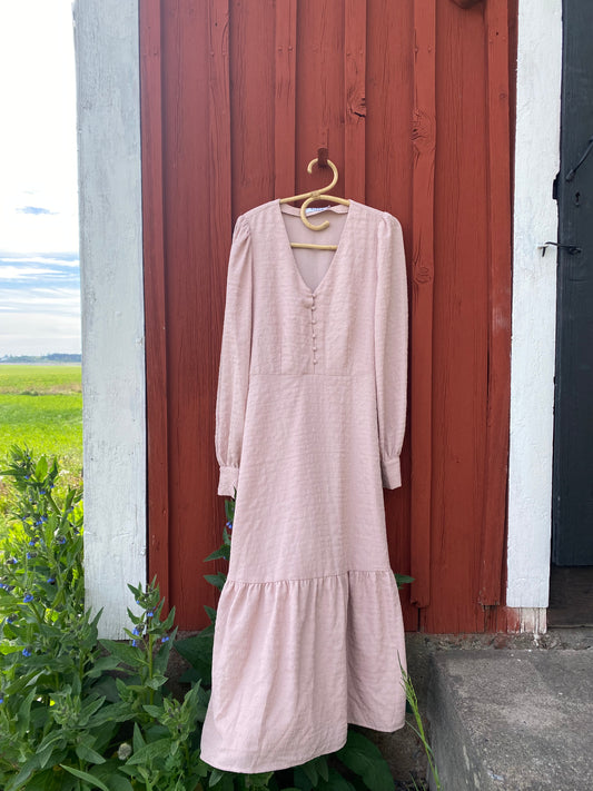 Ljusrosa långklänning