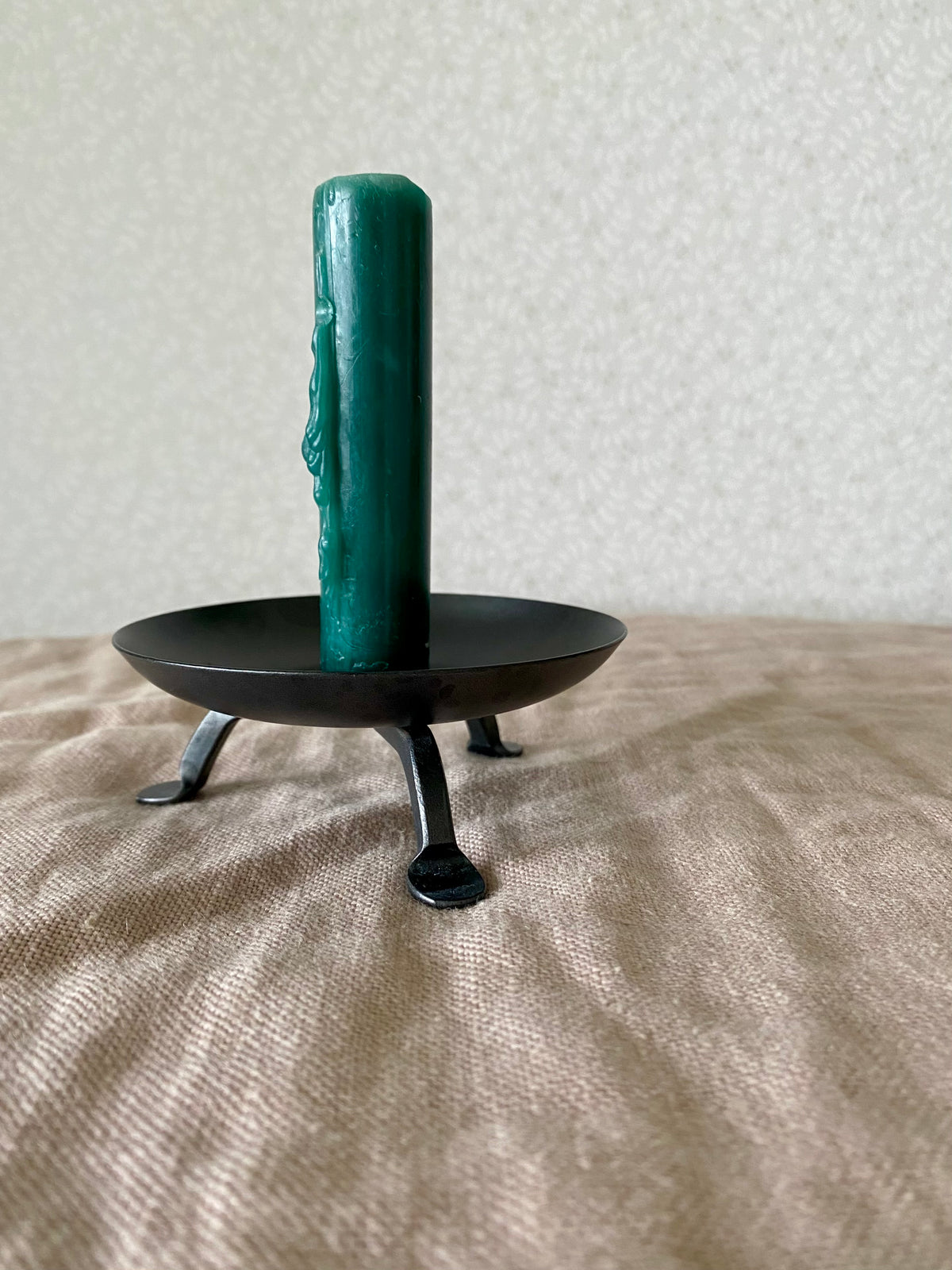 Stumpljusstake på tre ben