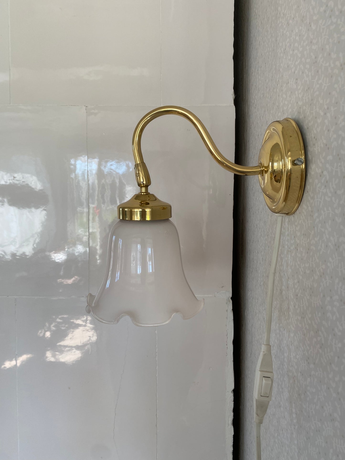 Gräddbakelse till vägglampa