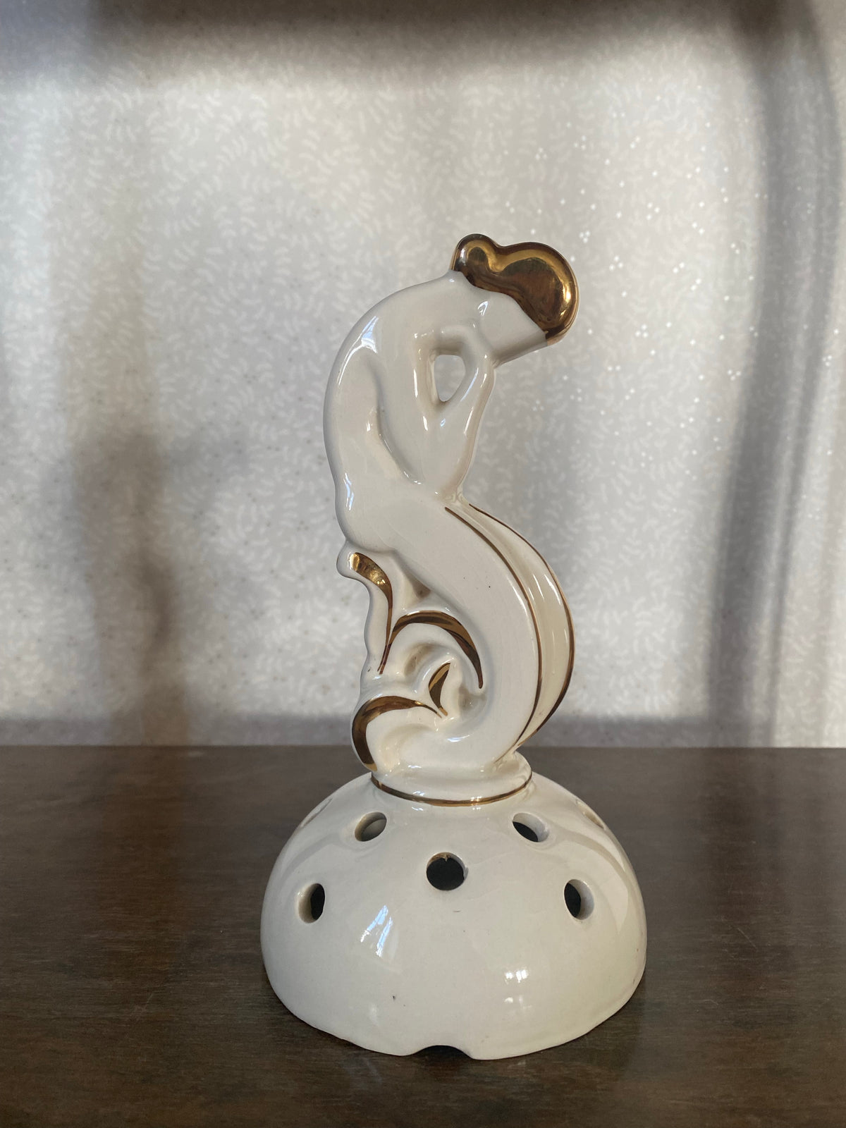 Skulptur ~ flower frog
