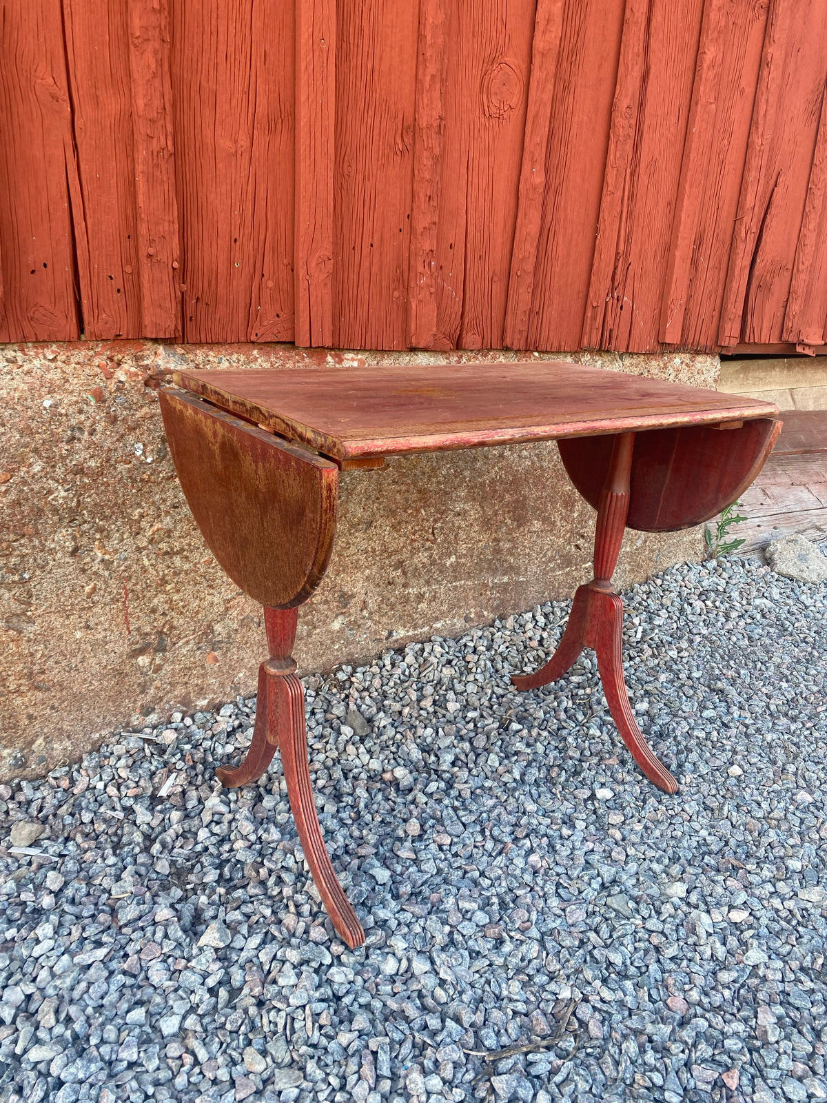 Charmigt litet sido-slagbord