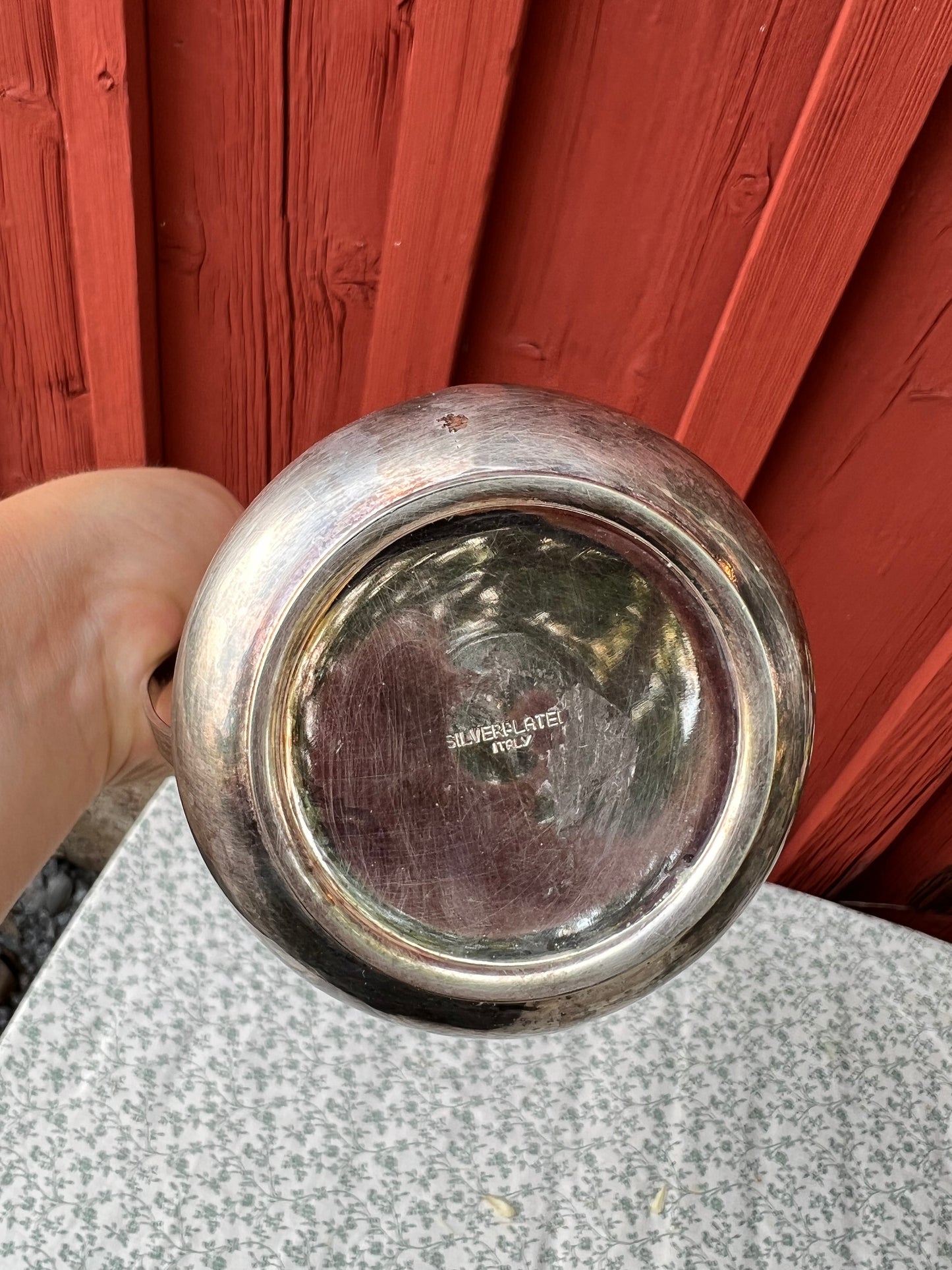 Vacker vas med handtag