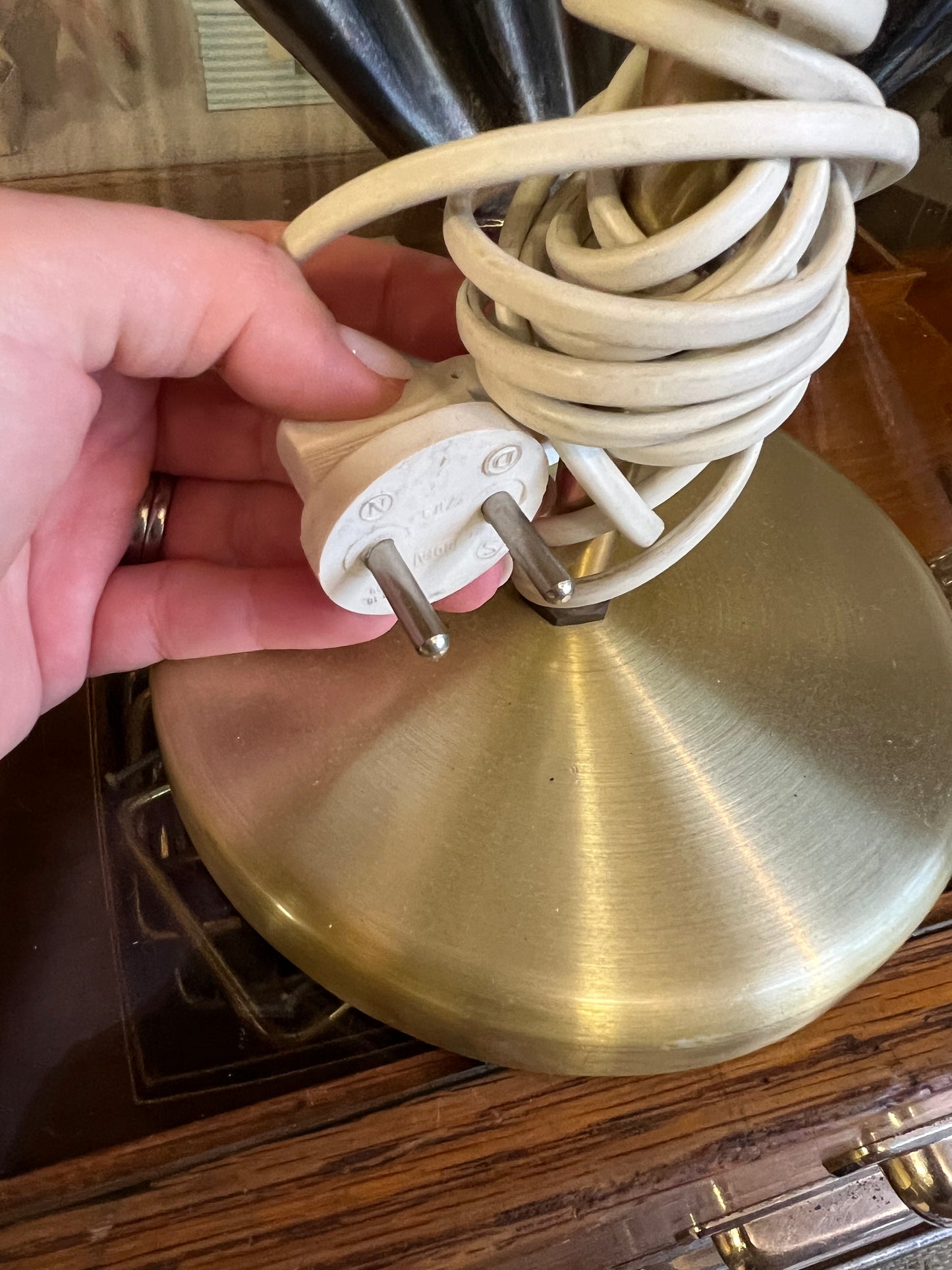 Bordslampa i mässing