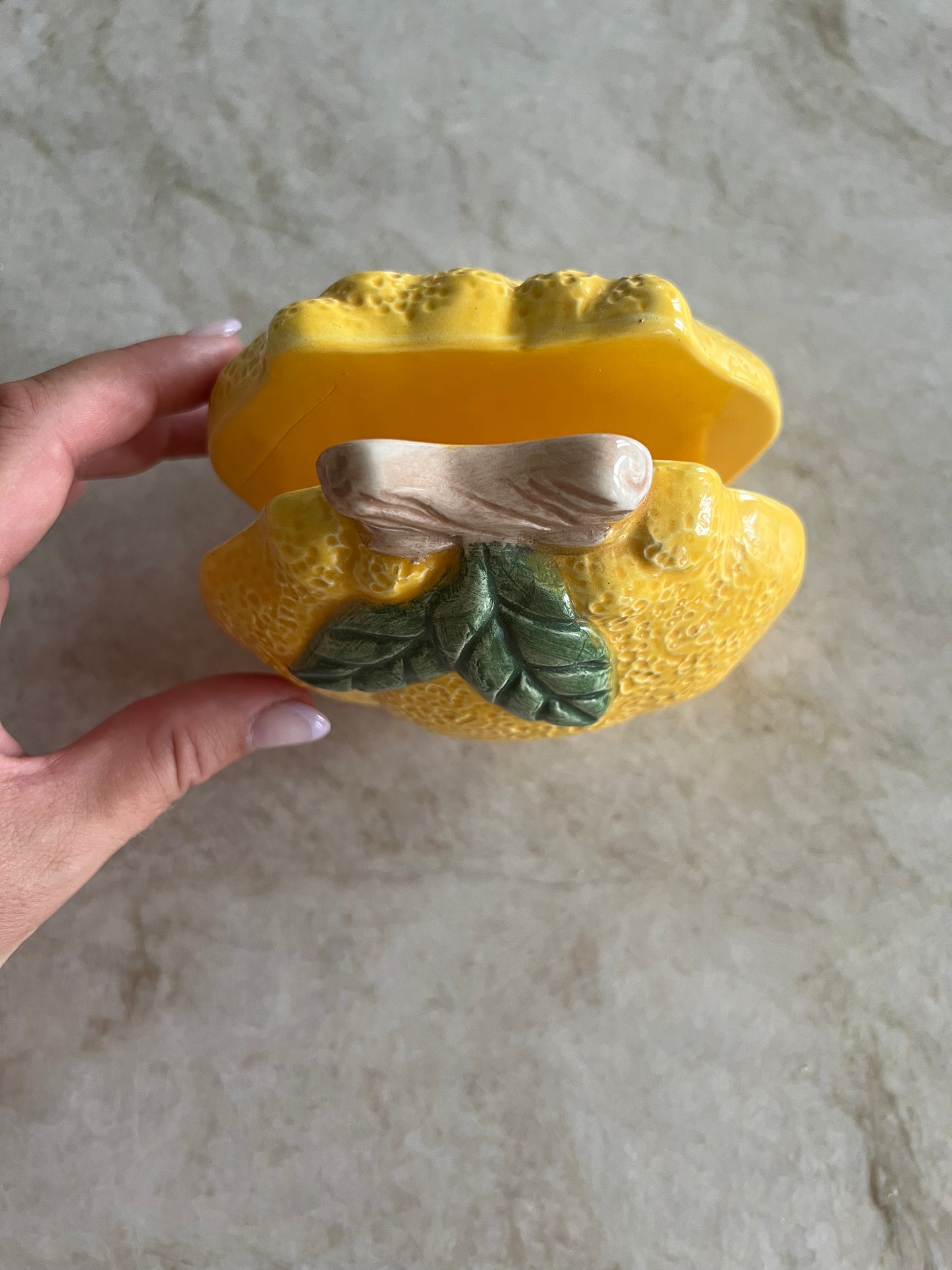 Servetthållare i porslin - citron