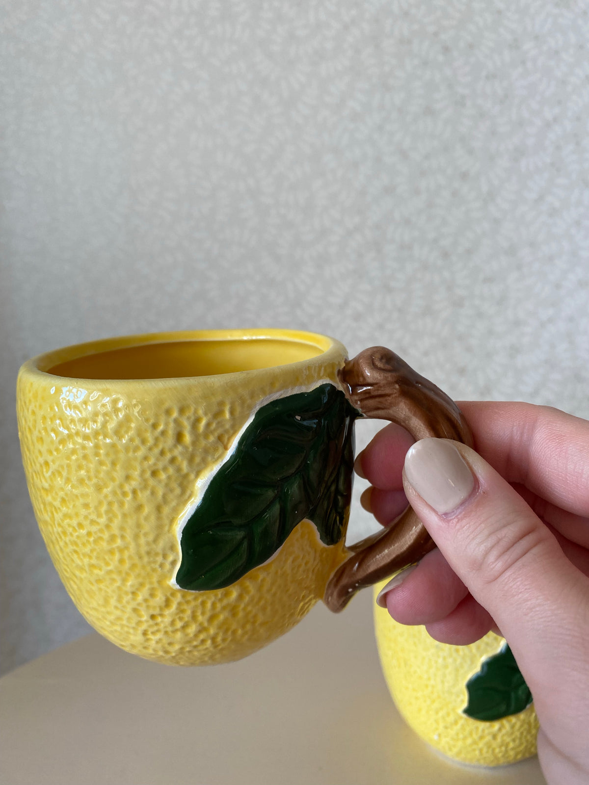Två kaffekoppar - citron
