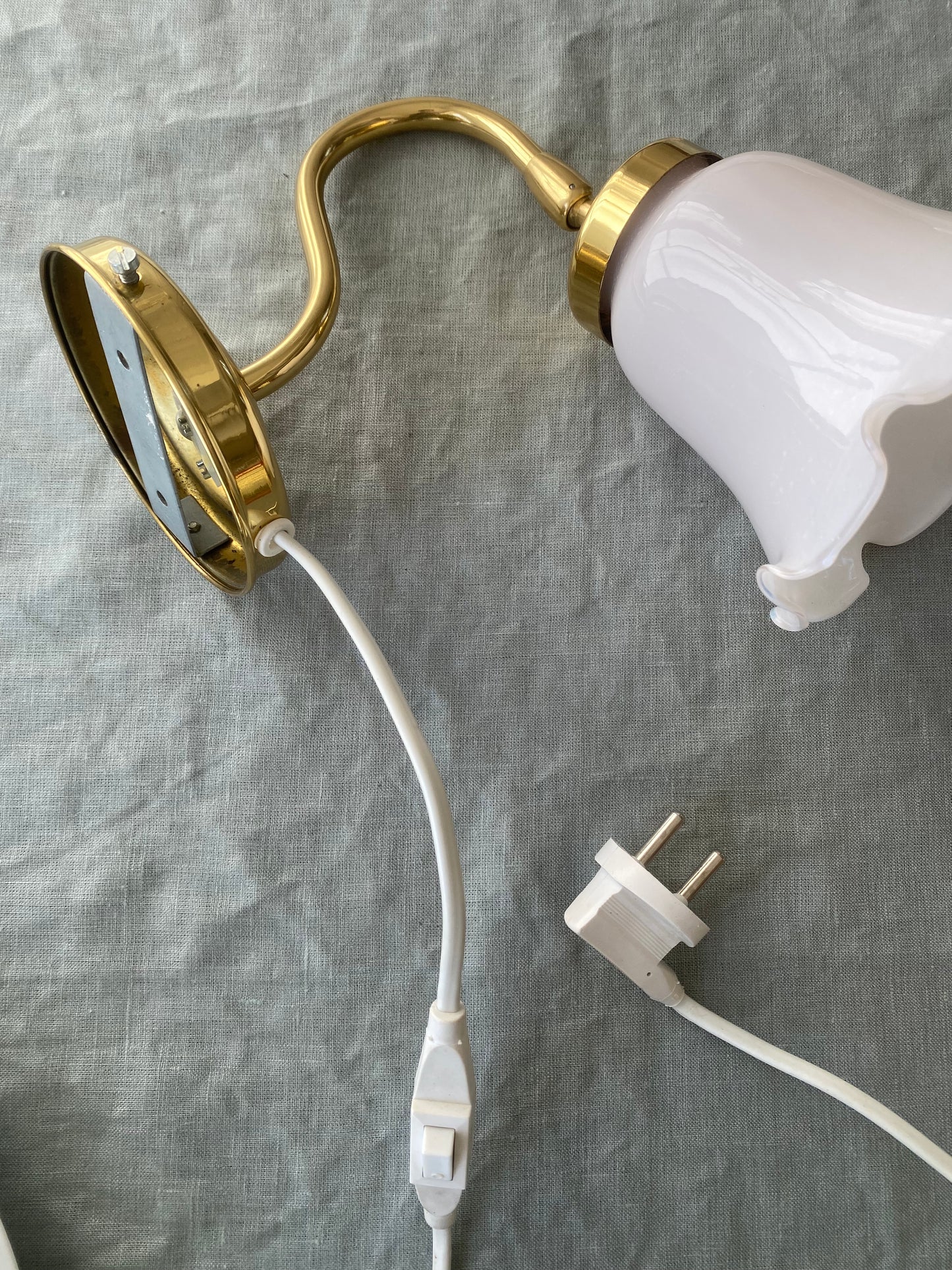 Gräddbakelse till vägglampa