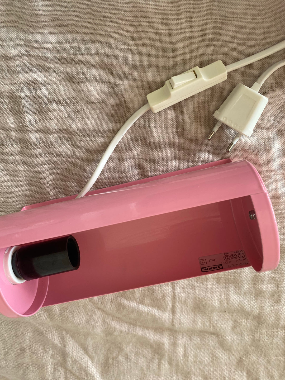 Rosa vägglampa - ÄLDRE IKEA