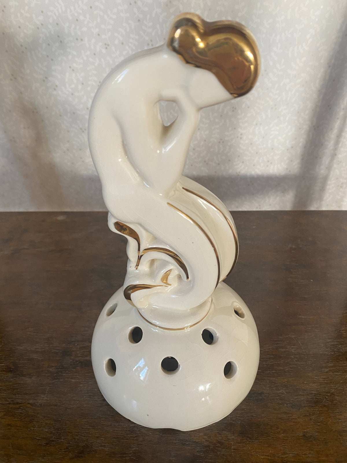 Skulptur ~ flower frog