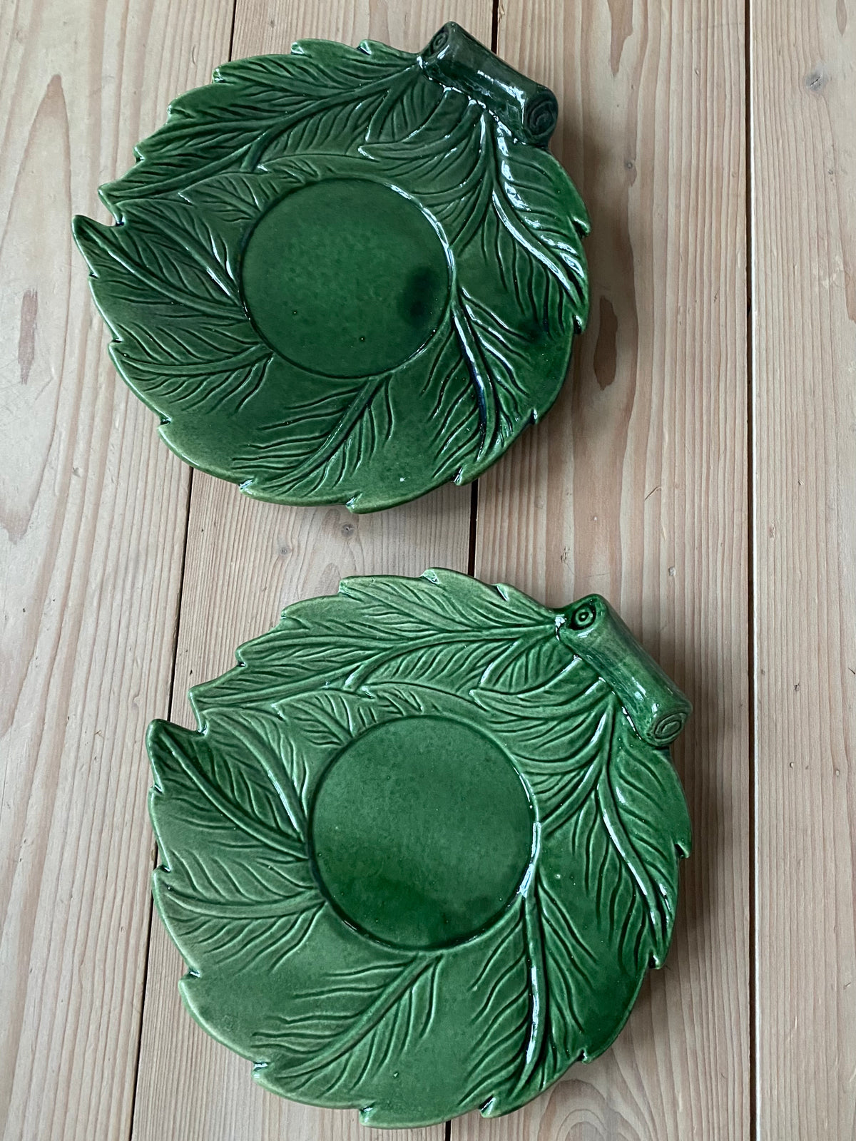 2 st gröna bladfat