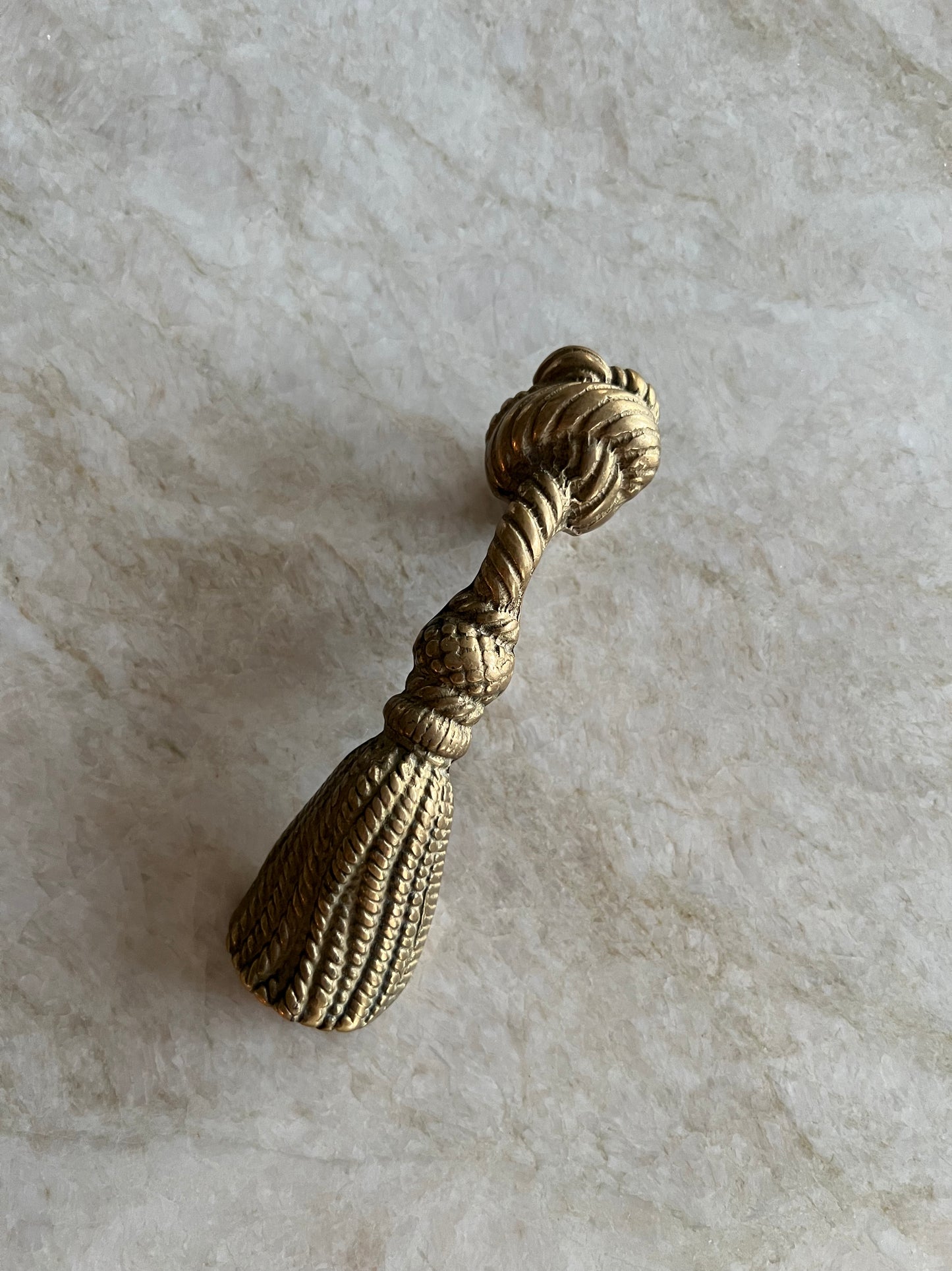 Flasköppnare i mässing - tassel