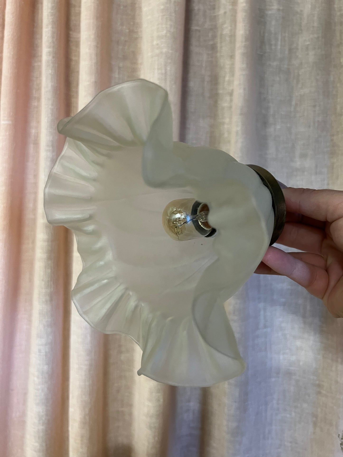 Gräddbakelse till lampa med volang