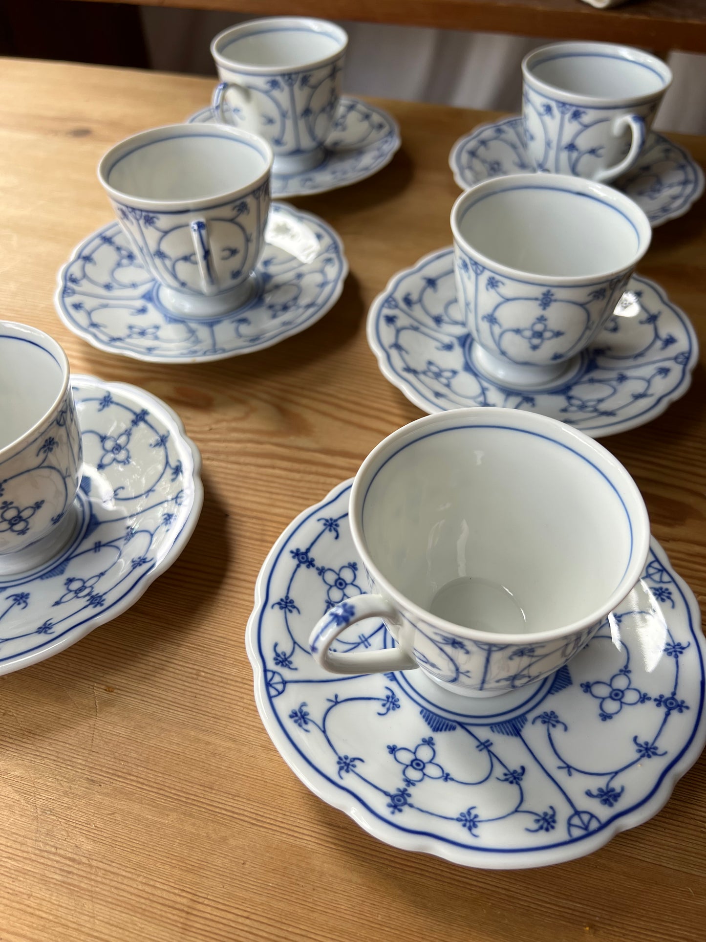 6st blåvita koppar med fat - Bavaria