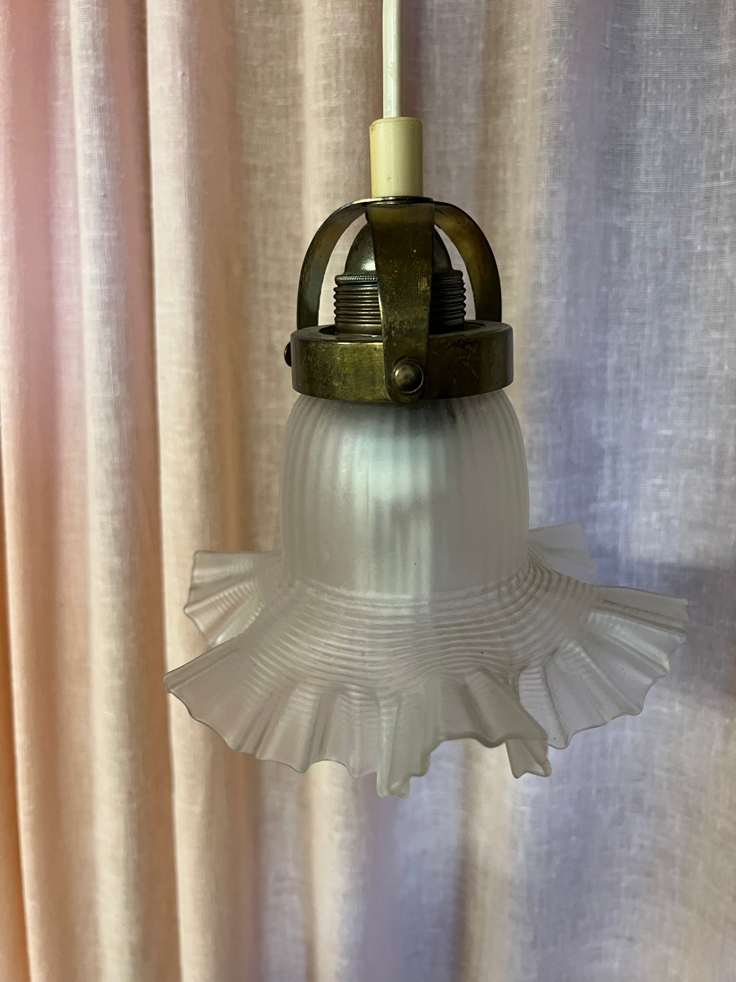 Gräddbakelse till lampa med volang