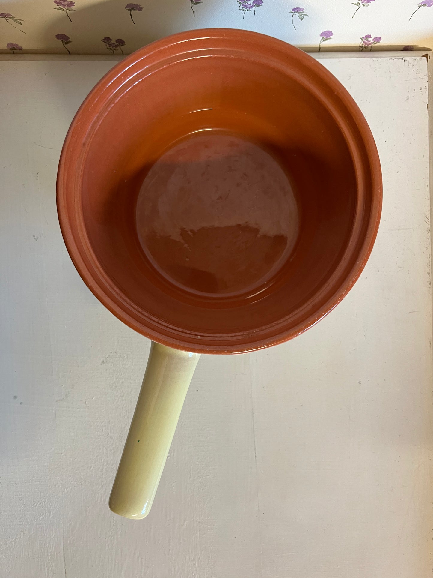 PYTT Ljusgul skål med handtag