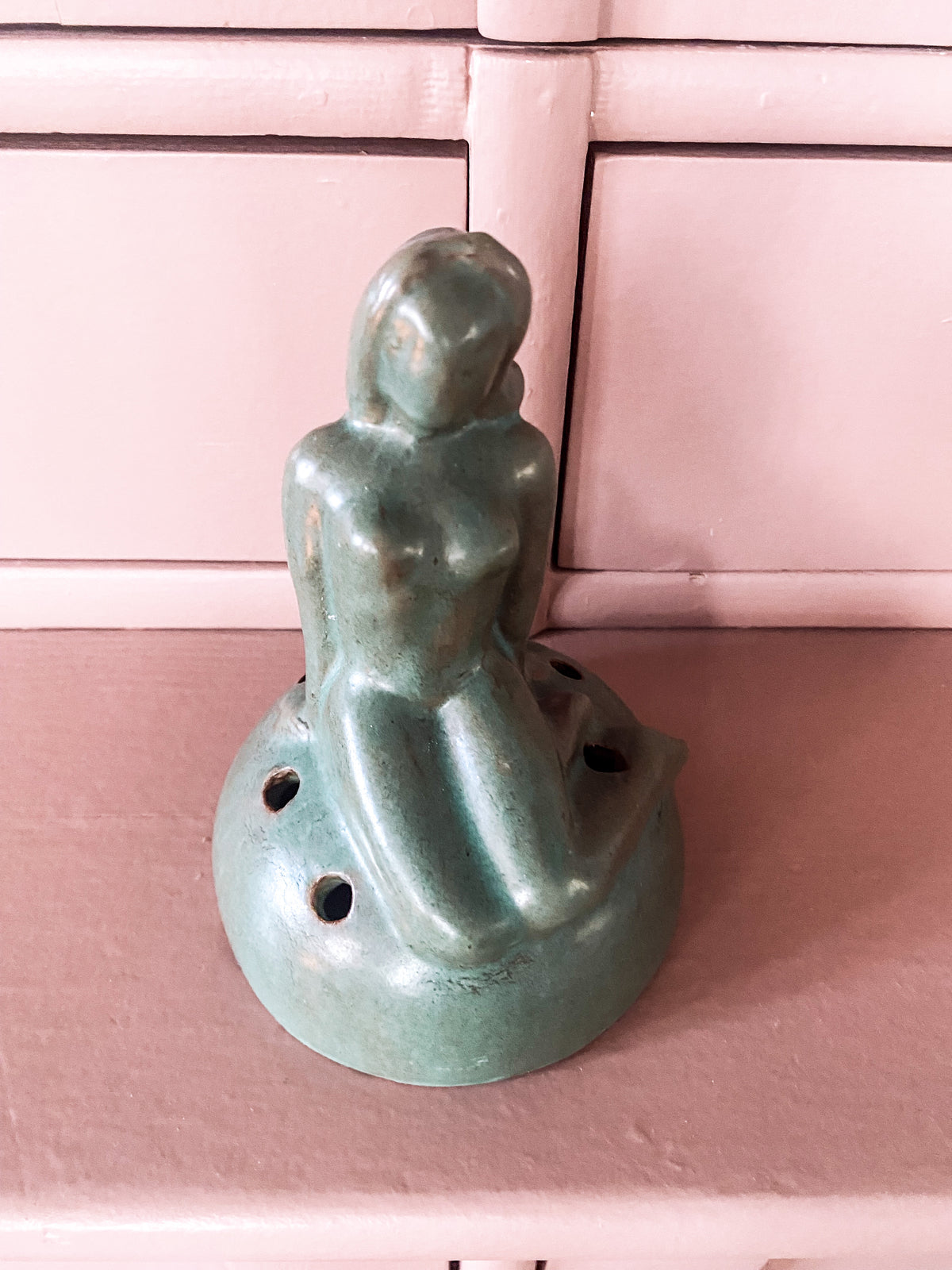 Grön vacker skulptur