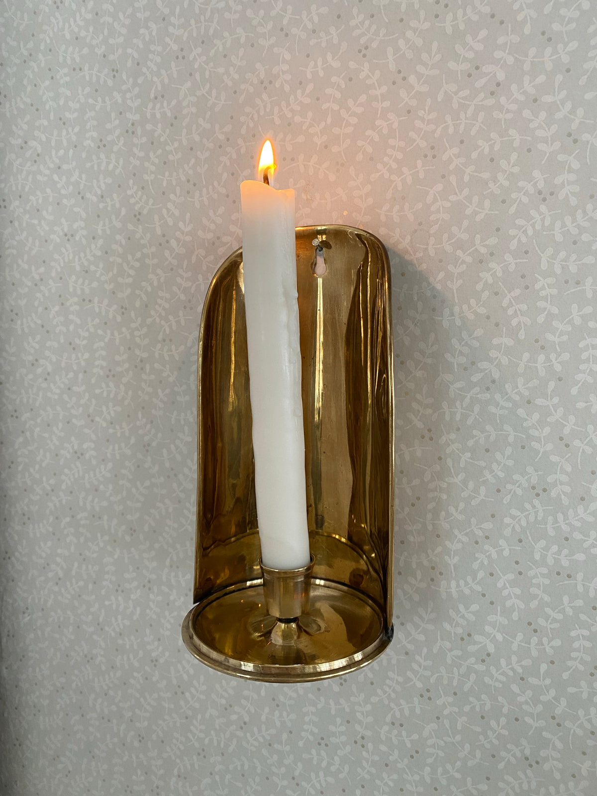Väggljusstake i mässing - putsad!
