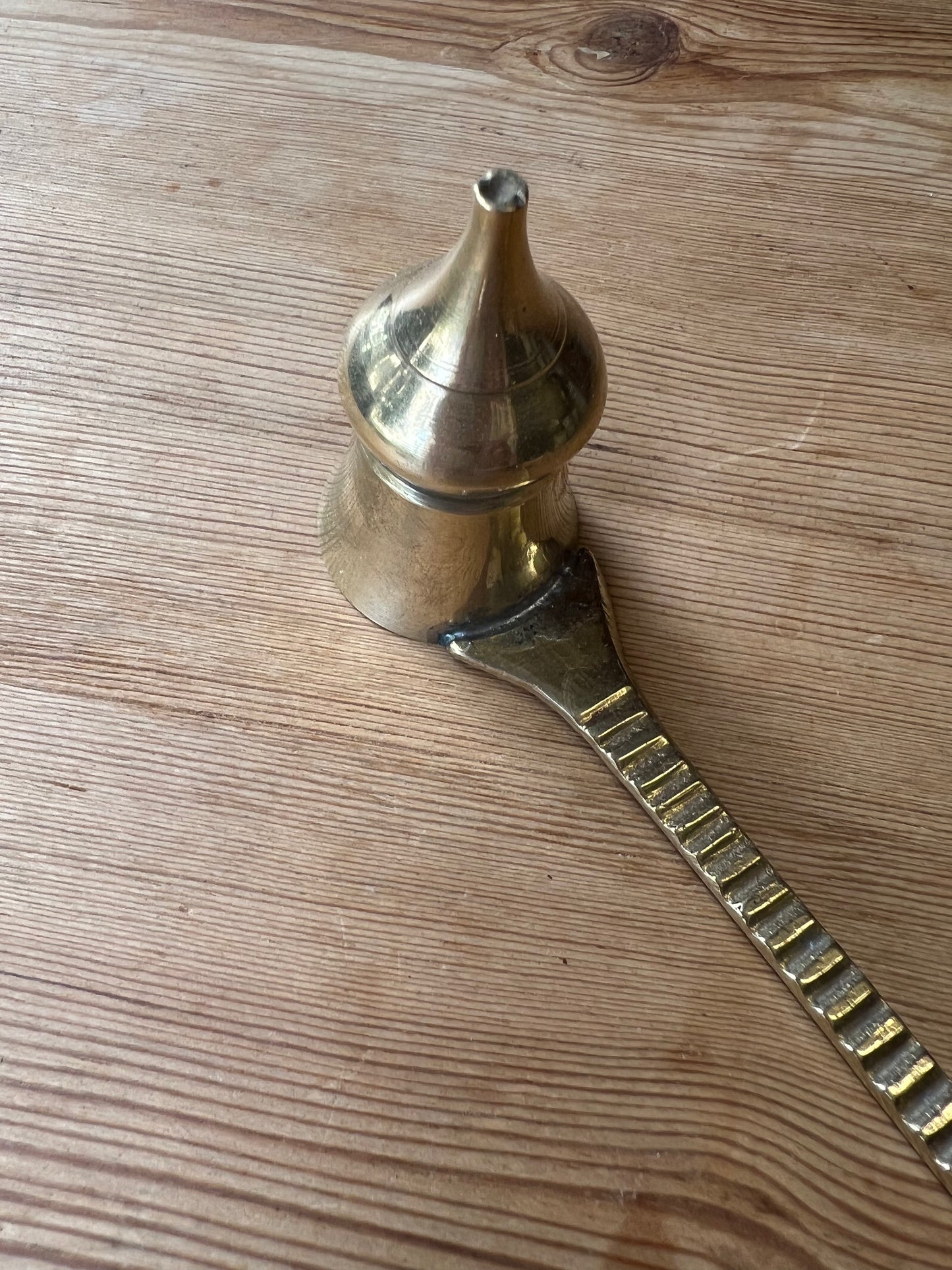 Ljussläckare i mässing