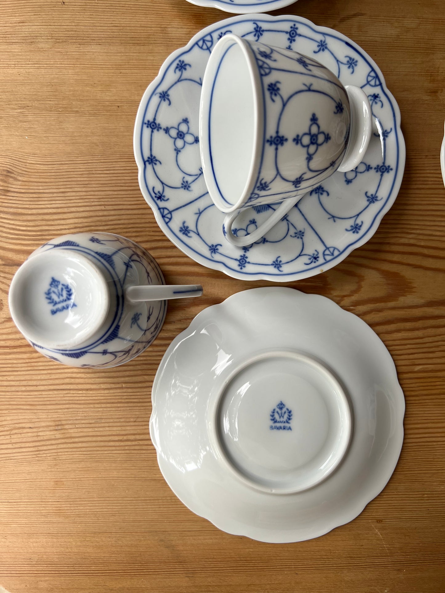 6st blåvita koppar med fat - Bavaria