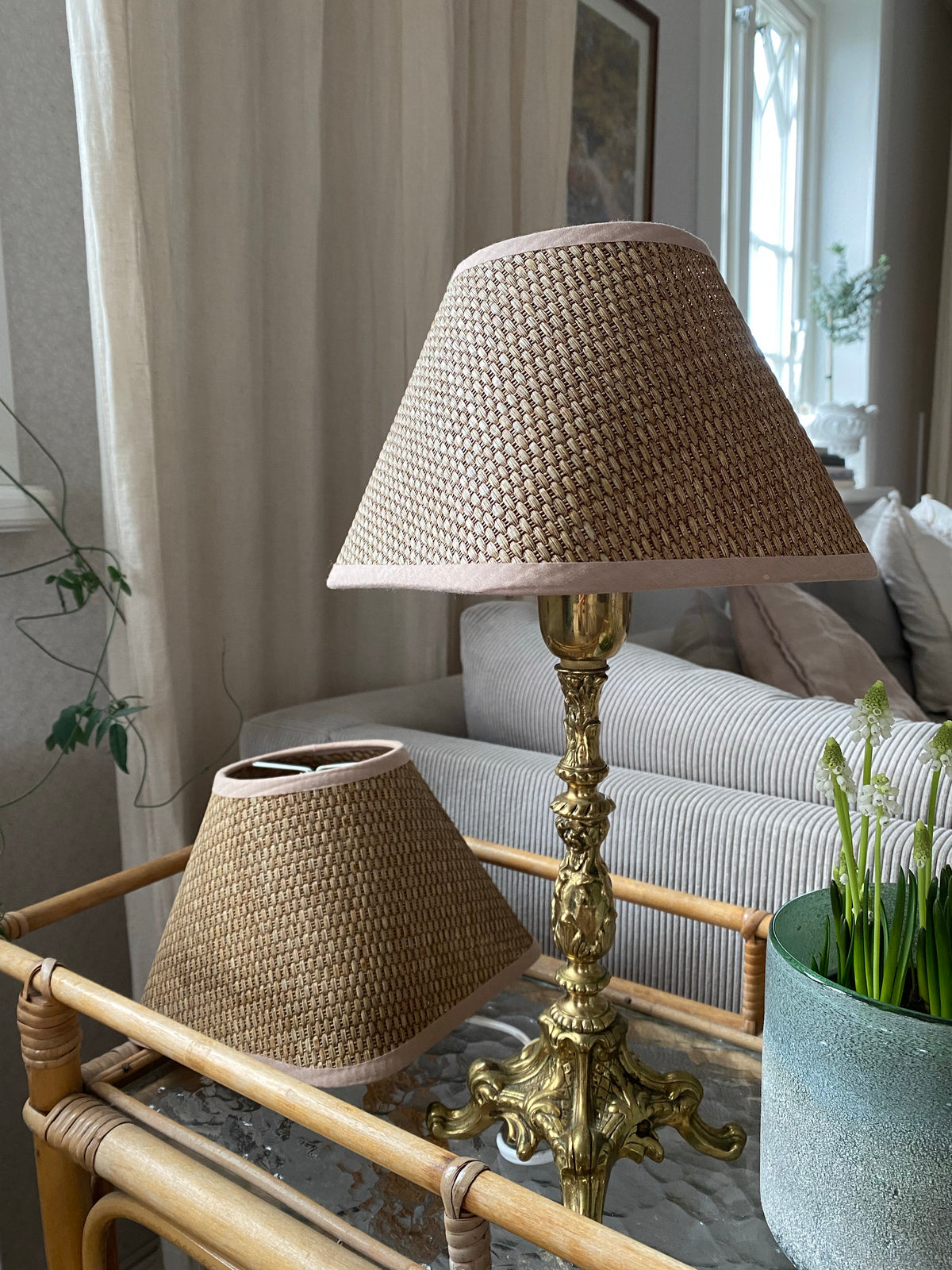 Två bedårande lampskärmar