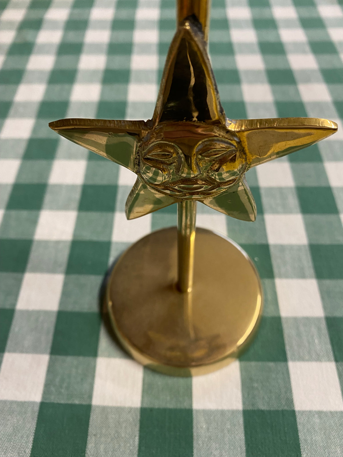 Mässingsljusstake stjärna