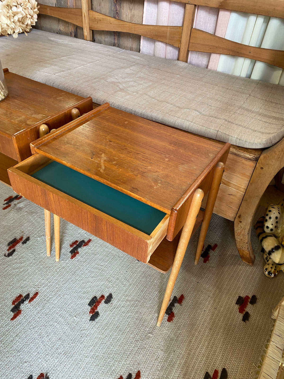 Paret sängbord i teak 1950-tal