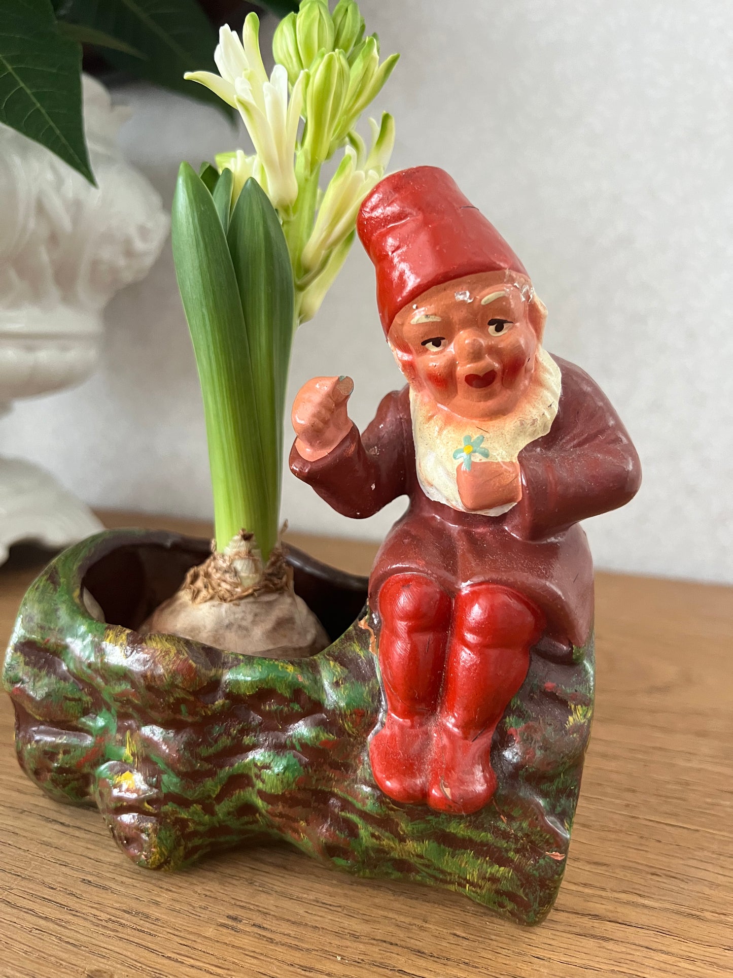 Äldre tomtekruka