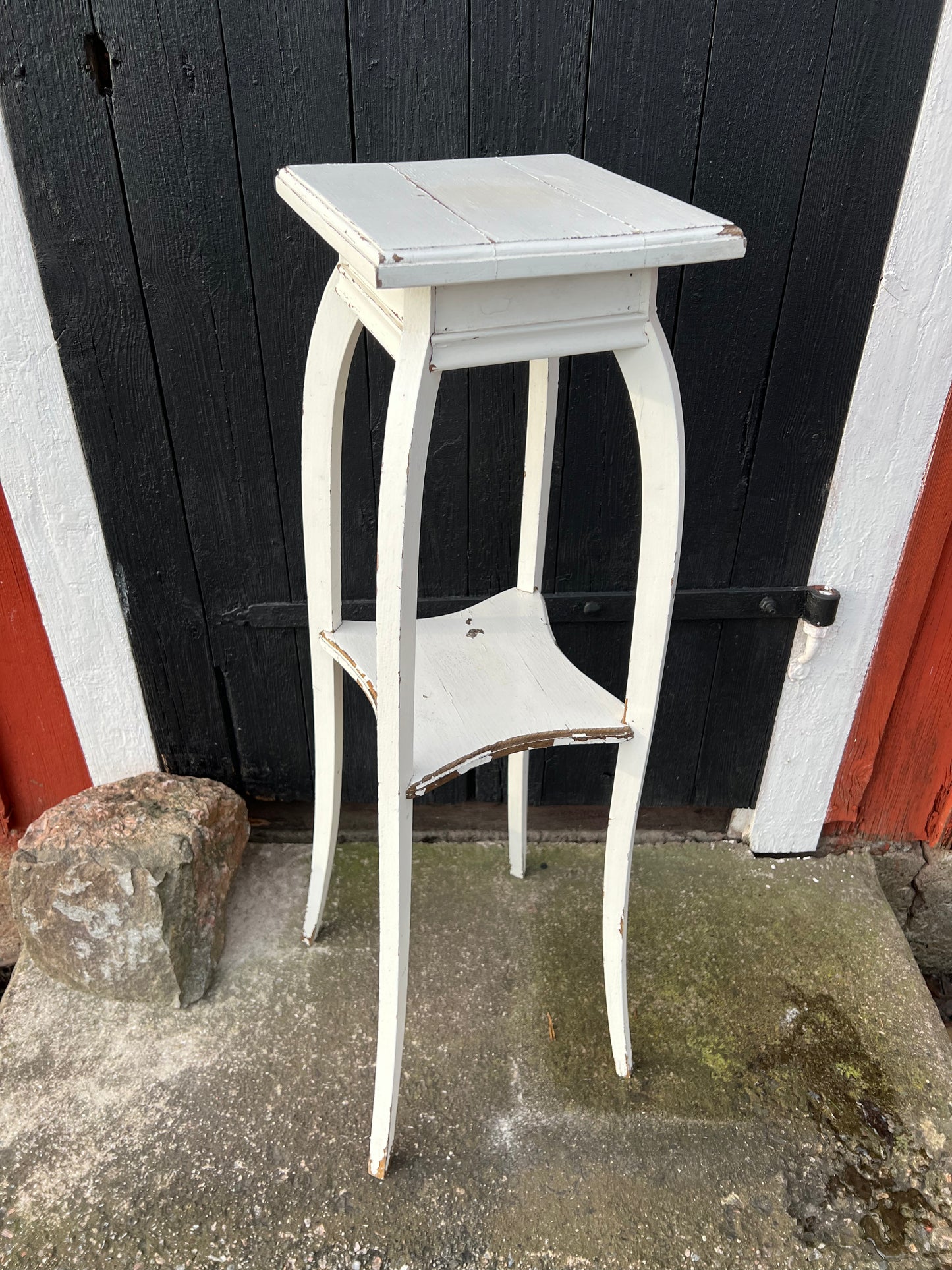 Vit hög piedestal