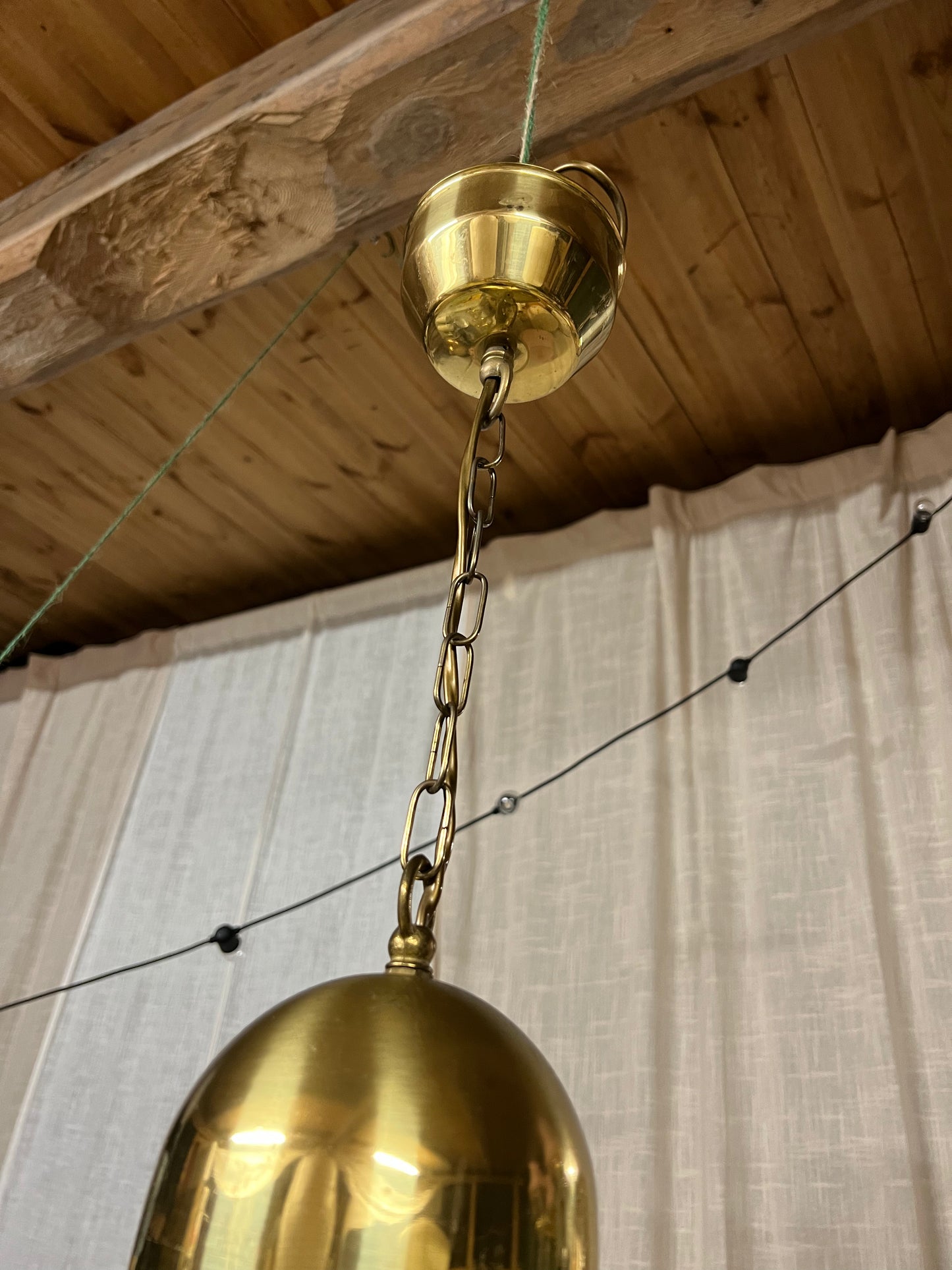 Taklampa i mässing