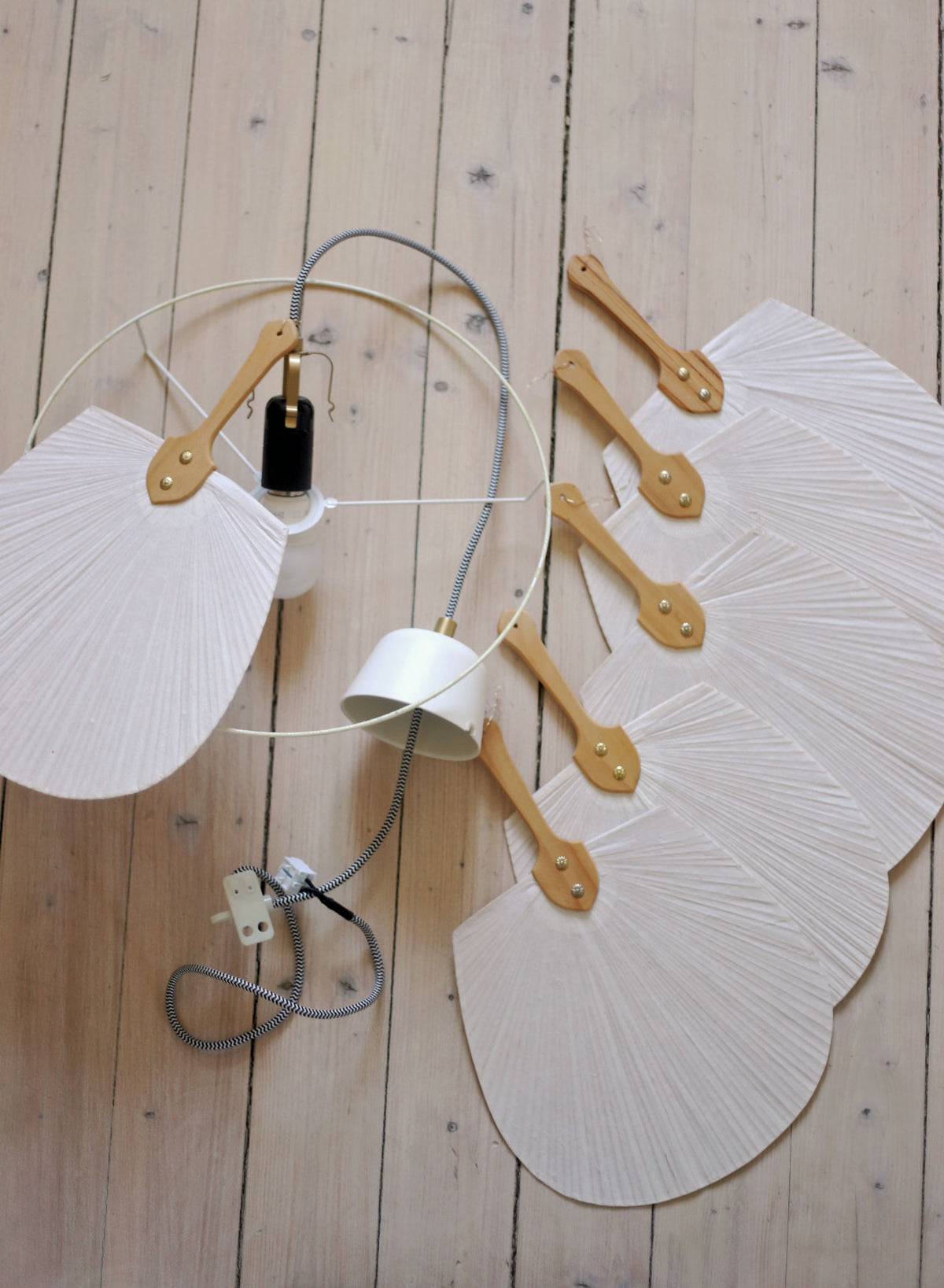 DIY solfjäderlampa